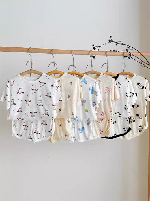 【夏季薄款儿童睡衣家居服】夏季a类薄款竹纤维，亲肤透气不闷热，男女童卡通韩版短袖短裤套装QQ父亲节礼物新年礼盒年货礼盒 商品图4