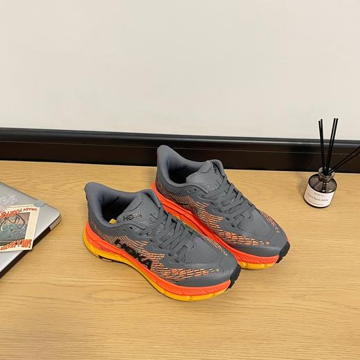 点此购买 HOKA ONE4代飞速马法特减震回弹透气户外运动鞋 98 286681 商品图10