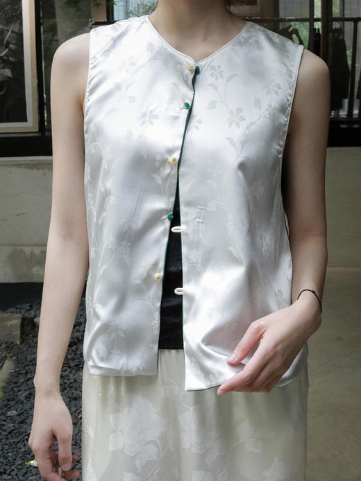 盛唐婧 |提花真丝缎双面穿对襟马甲-绿色 商品图7