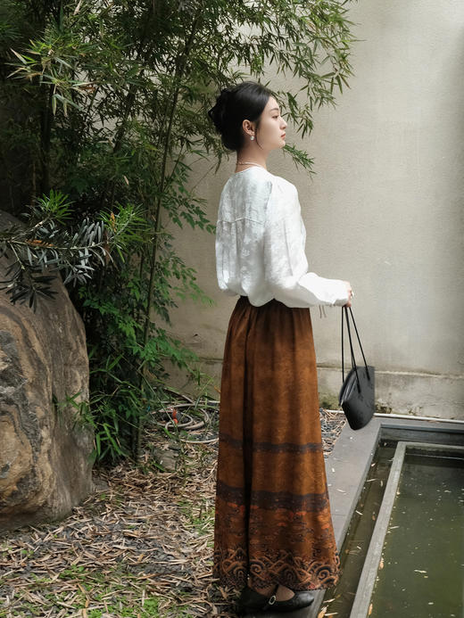 盛唐婧 |真丝香云纱重缎马面裙-黄色 商品图10