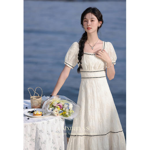 鹿向南「轻纱集」法式方领泡泡袖连衣裙女夏2024新款收腰显瘦裙子L36608 商品图0