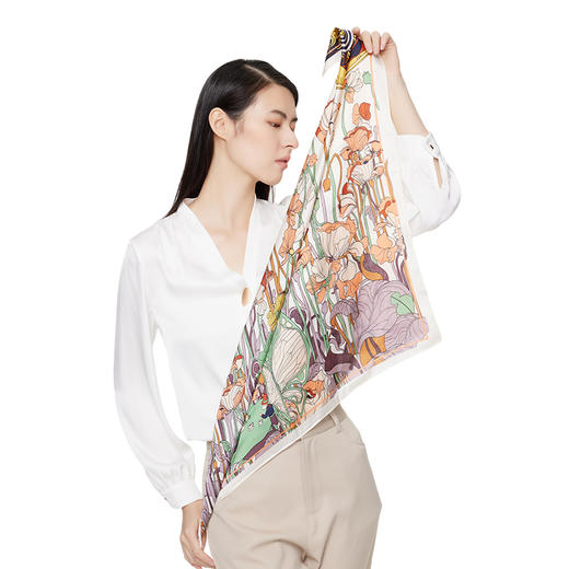 【丝绸】摩登时尚小方巾A-S030 尺寸70x70cm【赠礼盒】【Y】 商品图1