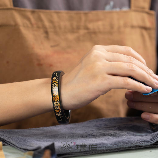 璞作文化 龙凤叮当手镯/青白龙手镯/老虎手镯 和田玉大漆工艺 商品图13