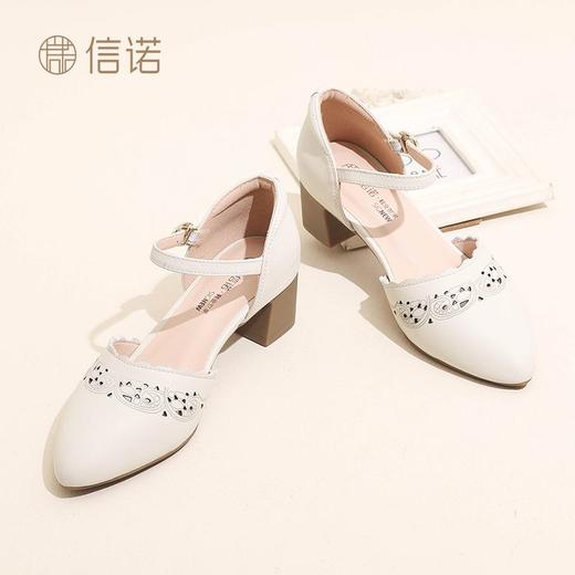 信诺 真皮包头凉鞋 2024新款夏季一字扣中空尖头中跟女粗跟妈妈鞋24C3113-026 商品图7