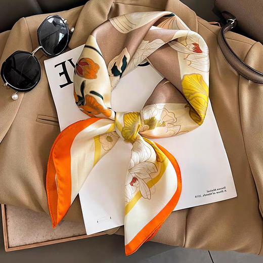 【丝绸】摩登时尚小方巾A-S030 尺寸70x70cm【赠礼盒】【Y】 商品图0