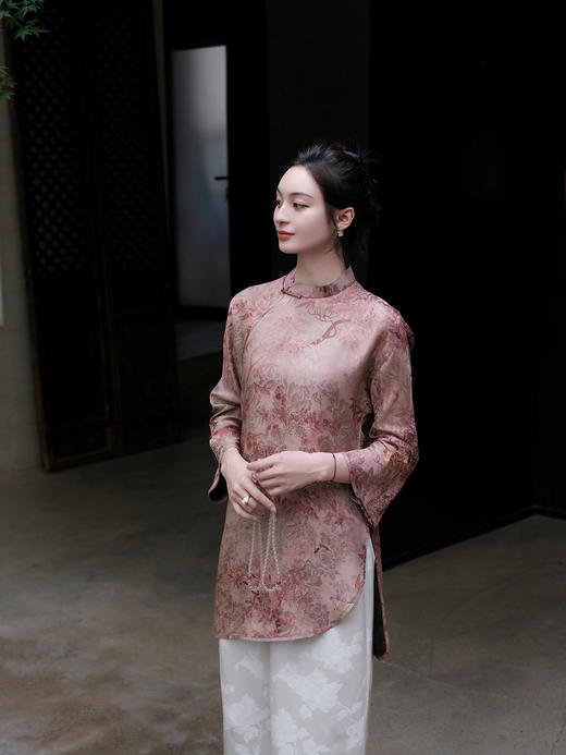 盛唐婧 |真丝提花异色罗长衫 商品图6