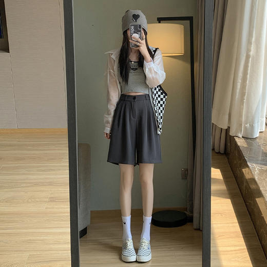 【冰感出行 爽到不行】时尚OL必备！设计感西装短裤，高腰显瘦，阔腿藏肉，秒变大长腿！冰感耐磨面料，百搭双扣，掀起休闲五分裤新风潮！ 商品图13