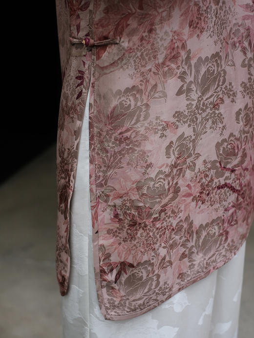 盛唐婧 |真丝提花异色罗长衫 商品图4