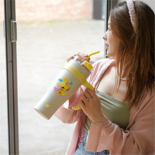 团团大容量吸管保温杯 商品图1