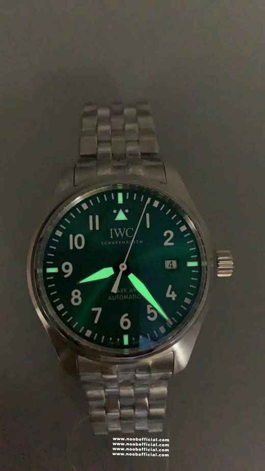 NOOB厂zhong极版本马克二十钢带款，修复市面所有现有版本的不足，搭配5链节式精钢表链。腕表搭载EasX-CHANGE®表带快速更换系统，搭配做工精良巨稳定的亚洲版2892机芯。 商品图14