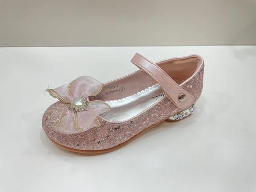 8楼沙驰童鞋   礼服水晶演出皮鞋  吊牌价：638  活动价：299 商品图0