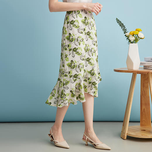 EITIE爱特爱夏季新款夏日感清新绿色印花高腰鱼尾半身裙B2406322 商品图4