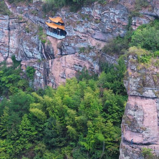 【两天】相约浙东张家界十九峰，探访武侠剧的拍摄地千丈幽谷，漫步江南民族村外婆坑（上海2日线） 商品图3