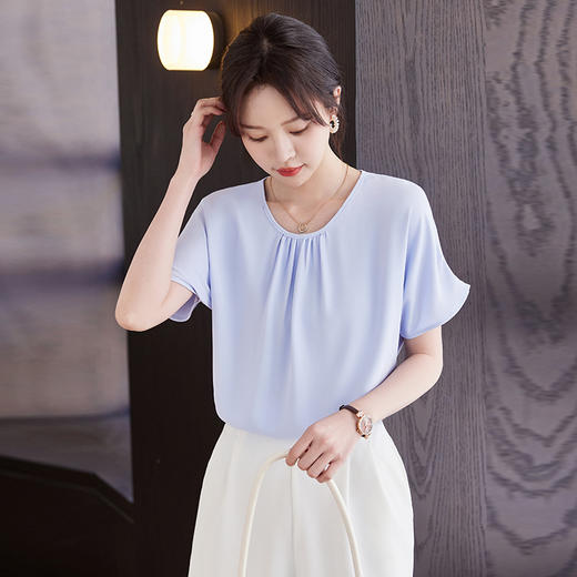 气质白色洋气显瘦简约衬衣女时尚休闲夏季宽松圆领纯色衬衫 商品图0