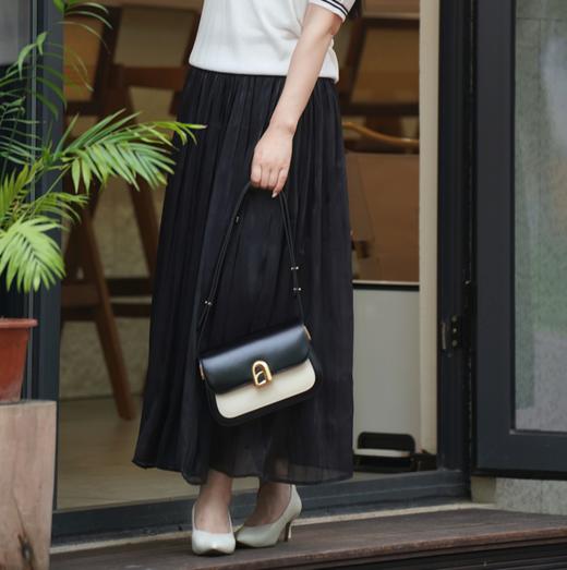 臣禾	珠光半裙	JZ242030175 商品图0