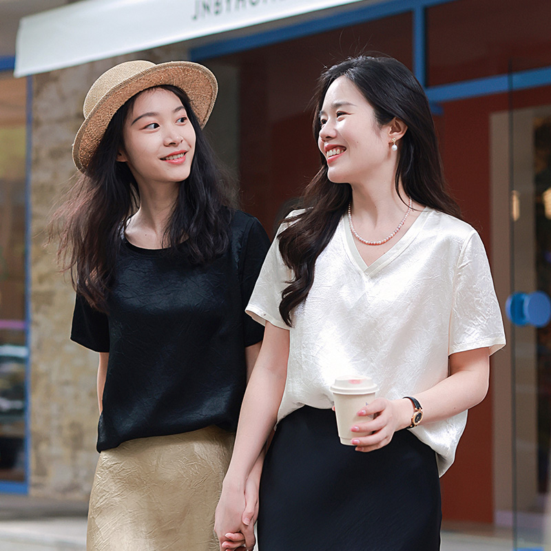 【福利清仓】{圆领| V领}100%醋酸 轻奢肌理 自带光泽短袖T