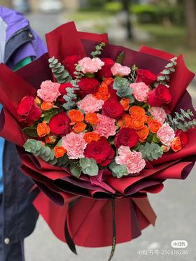 粉红色康乃馨花束