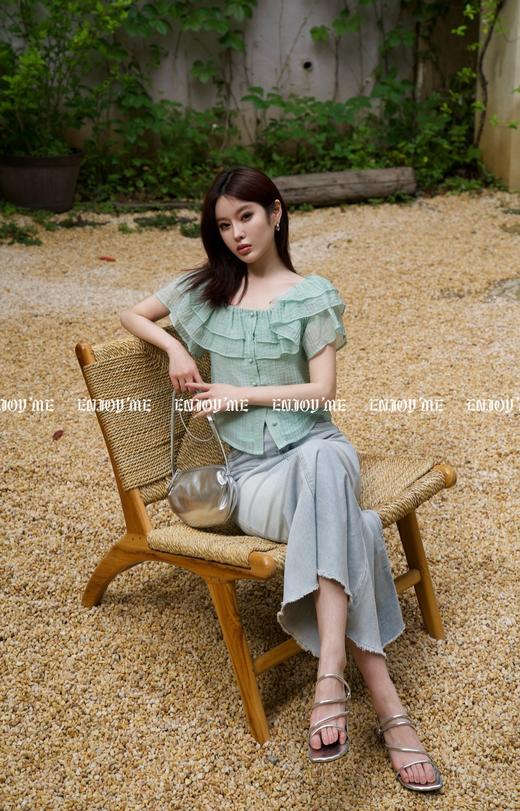 【门店同款】ENJOY夏季浪漫-荷叶边纯色上衣 157501479 商品图4