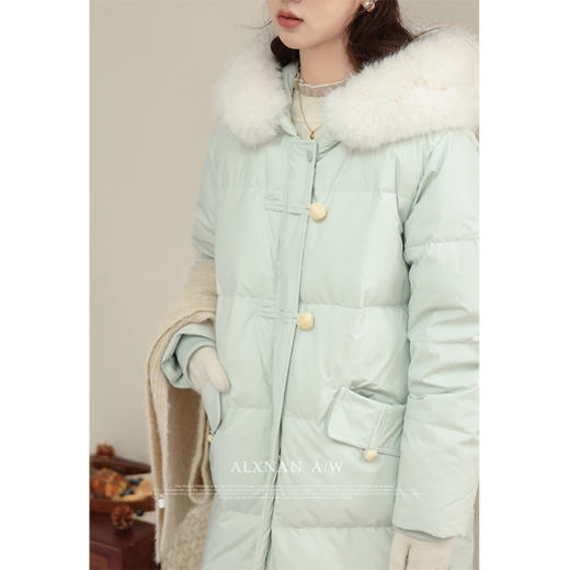 鹿向南「冰岛大鹅」2025年冬季毛领中长羽绒服女90白鸭绒连帽外套 商品图3