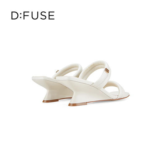 D:FUSE迪芙斯2024夏季新款奶油风海绵条带舒适坡跟凉拖鞋DF42110170 商品图3