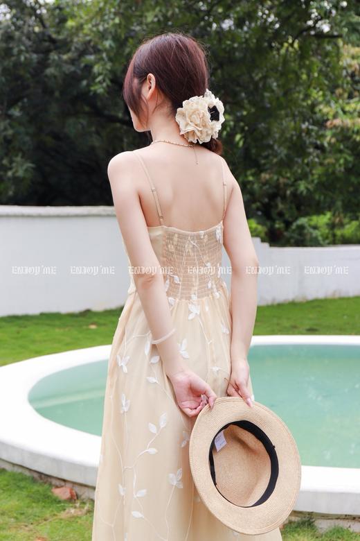 【门店同款】ENJOY夏季浪漫-C法式刺绣V领吊带裙 157542932 商品图3