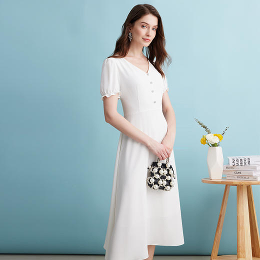 EITIE爱特爱夏季新款文艺风V领收腰白色气质优雅长裙连衣裙B2407354 商品图1