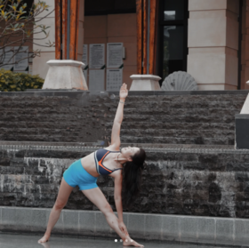 女人衰老时，“下半身”将有4大变化，若一样不占，说明还很年轻！