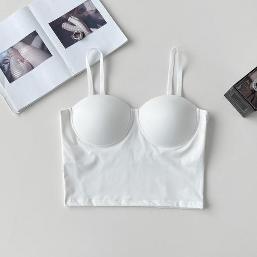 老米优品🎈凉感，复古法式，一体式👙背心《冰丝无痕立体杯小吊带背心》小性感法式设计，自带文胸胸垫设计  NY240430A 商品图4