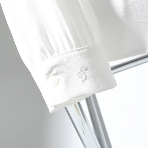 【商务简约】罗蒙女士长袖衬衫舒适百搭优雅通勤圆领系扣衬衫女 商品图6