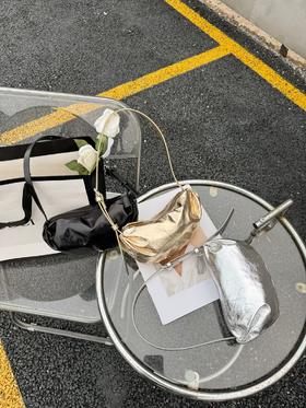 【门店同款】ENJOY夏季设计褶皱斜跨包 157506042