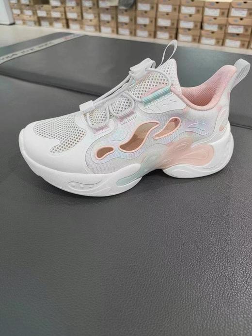 南三特步童鞋 商品图1