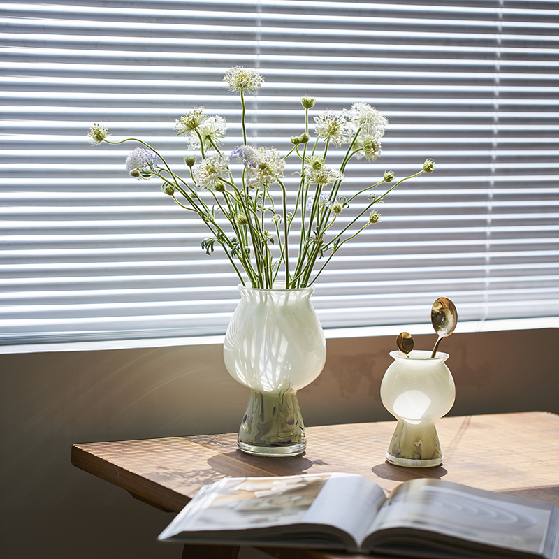 简约高级感迷你中古花瓶奶油风高脚花瓶家居软装商品插花器摆件