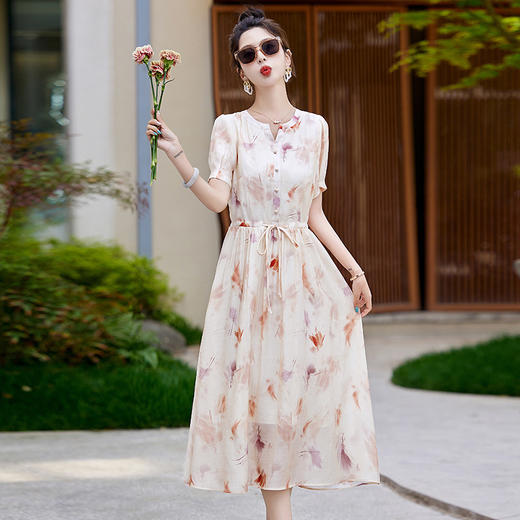 WZNHWX5609 2024年夏季上新气质时尚清新甜美风洋气百搭收腰显瘦碎花连衣裙 商品图0