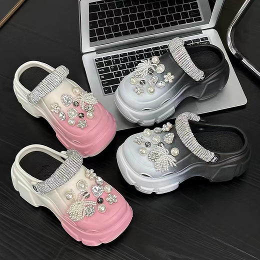 【特价39元】女士DIY渐变时尚简约洞洞鞋【WG24233】 商品图0