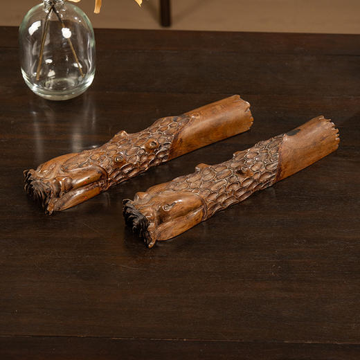 清 黄杨木雕松树纹随形镇纸（一对） 商品图0