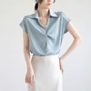 韩版设计感扭结链条落肩短袖衬衫女夏款V翻领通勤缎面显瘦衬衣_ym 商品缩略图3