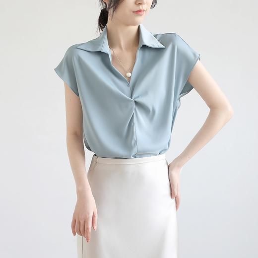 韩版设计感扭结链条落肩短袖衬衫女夏款V翻领通勤缎面显瘦衬衣_ym 商品图3