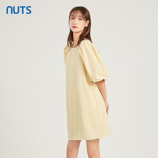 NUTS夏季新品纯色圆领时尚减龄气质短袖连衣裙221101060A 商品图3