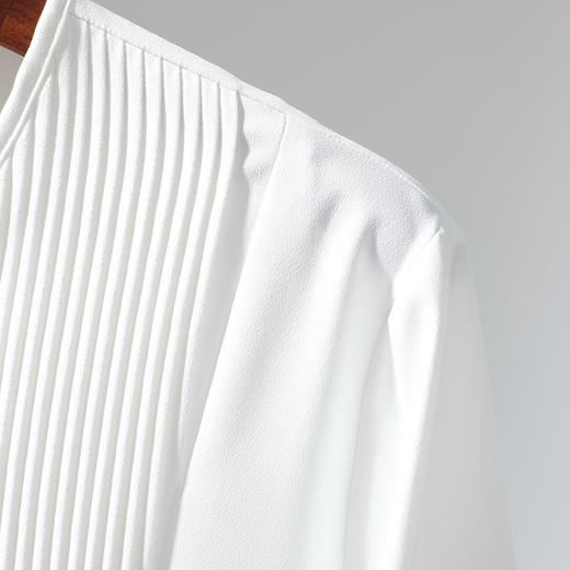 【商务简约】罗蒙女士长袖衬衫舒适百搭优雅通勤圆领系扣衬衫女 商品图4