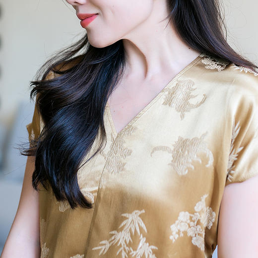 【福利清仓】100%桑蚕丝V领连肩袖收腰款上衣 商品图3