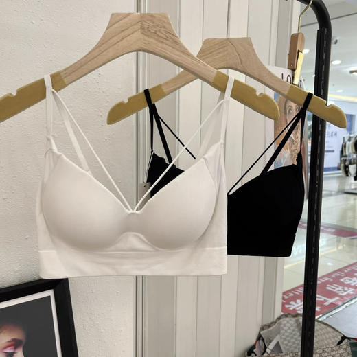 一体式美背内衣 商品图1
