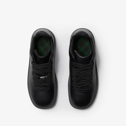 BURBERRY 巴宝莉 男士马术骑士徽标压花皮革 Box 运动鞋 黑色 8083384 A1189 商品图2