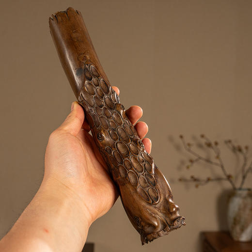 清 黄杨木雕松树纹随形镇纸（一对） 商品图2