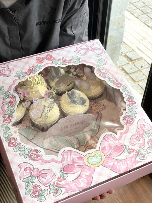 母亲节蝴蝶花束纸杯蛋糕礼盒 商品图3