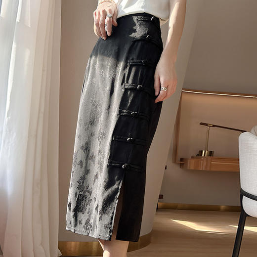 【新中式丝绸缎面】轻奢大牌女装女装国潮立领盘扣上衣 盘扣旗袍半裙 商品图5