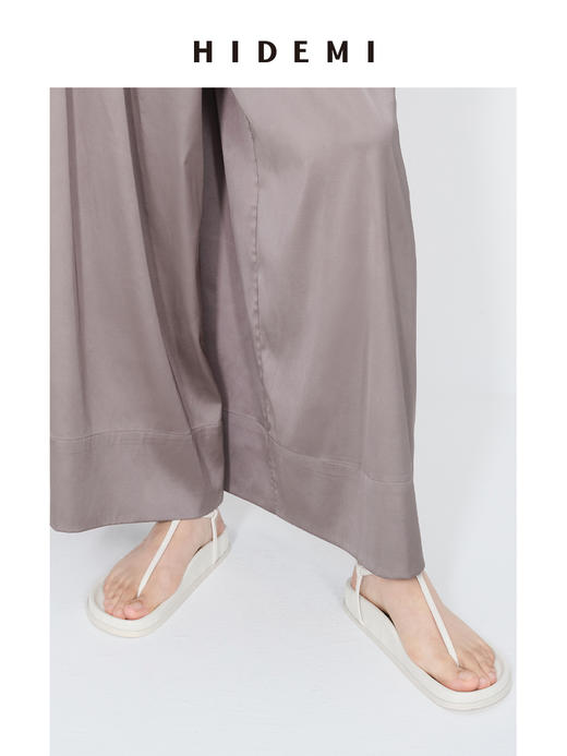 HIDEMI 极简夹脚人字绑带式厚底白色凉鞋 商品图2