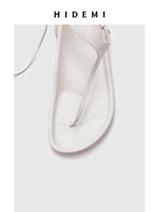 HIDEMI 极简夹脚人字绑带式厚底白色凉鞋 商品图7