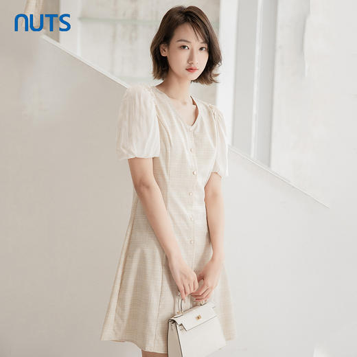 NUTS夏季新品V领时尚优雅气质短袖连衣裙221101207 商品图2