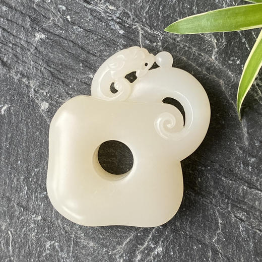 和田玉（白玉） 挂件--仿古盘龙方扣34.15g 商品图3