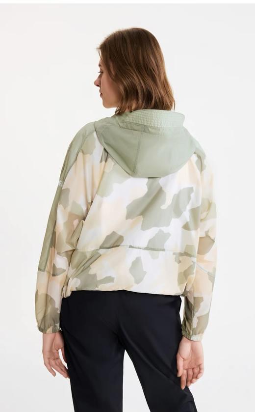 AIGLE艾高2024年春夏款WR防泼水印花短款半开襟轻量夹克外套女 商品图2